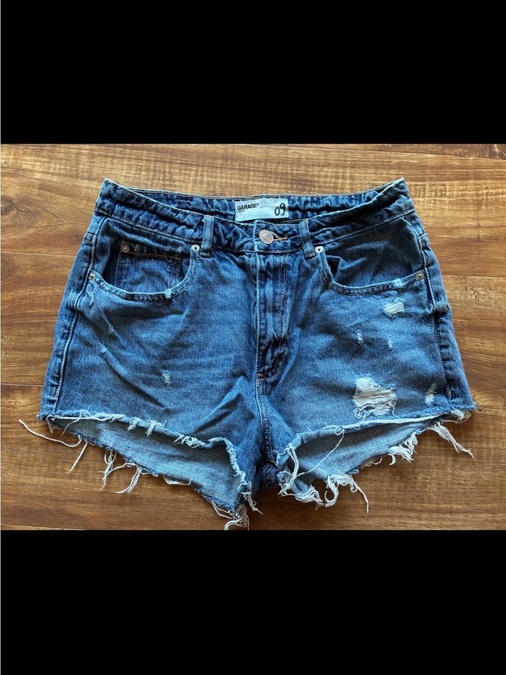 GARAGE FESTIVAL Womens Juniors Denim Blue Distressed Cut-Off Raw Hem Shorts Sz 9